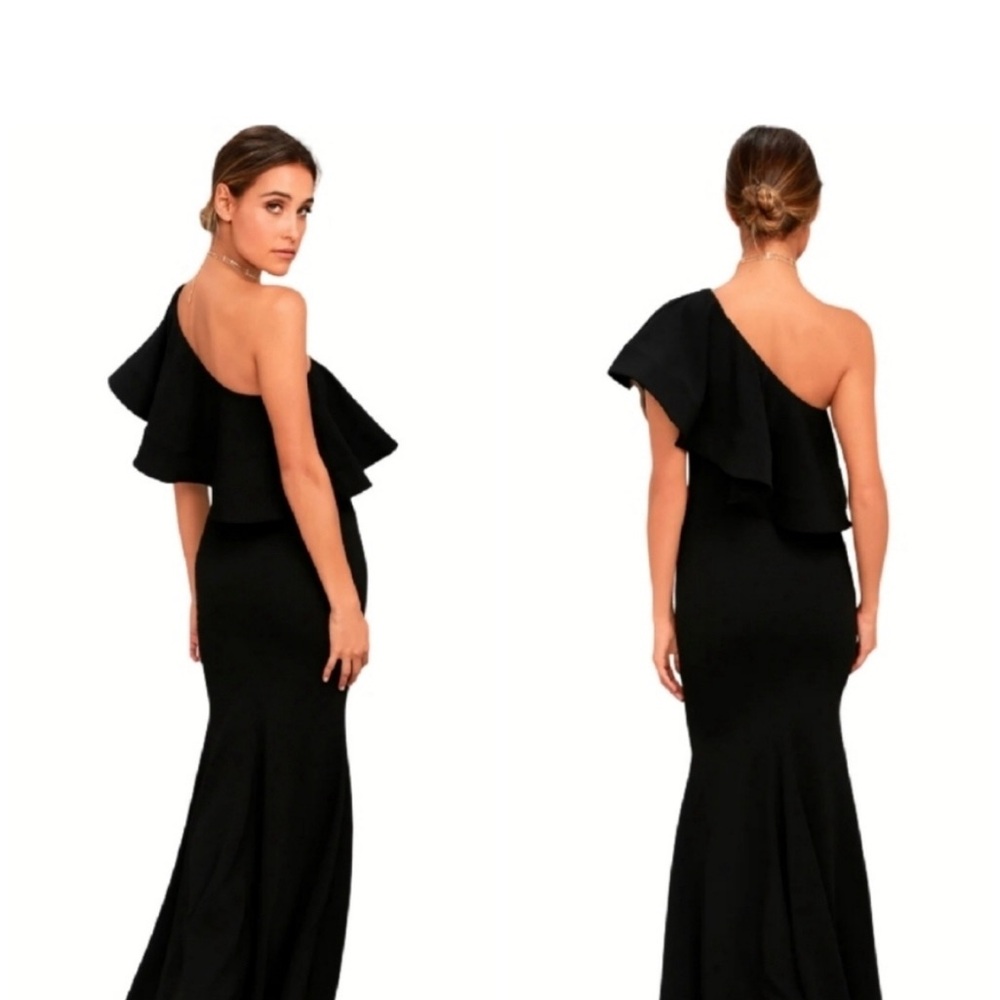 Lulu’s black off the shoulder maxi dress